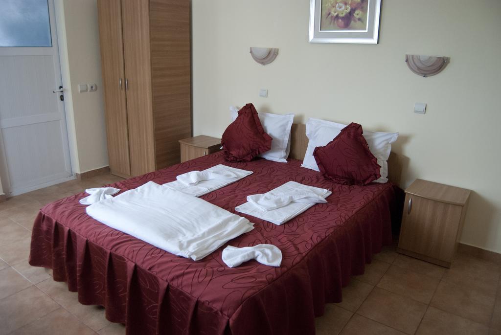 אפורי נורד Hotel Laguna חדר תמונה