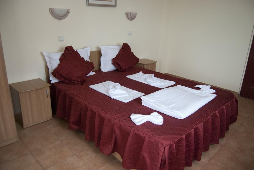 אפורי נורד Hotel Laguna חדר תמונה